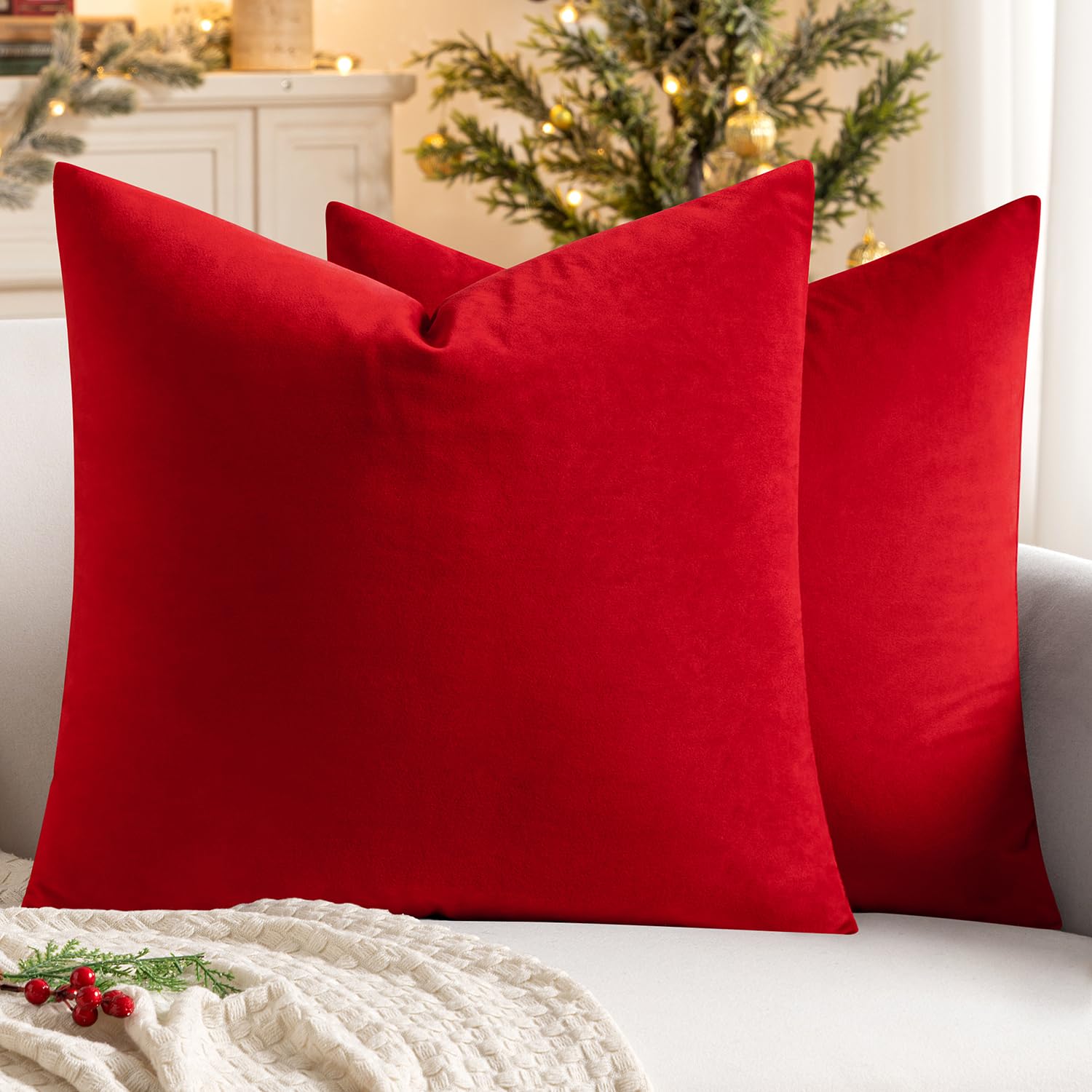 MIULEE Velvet Soft Soild Microfiber Decorative Square Pillow Case Throw Cushion Cover for Sofa Bedroom with Invisible Zipper 16x16 Inch 40x40cm Bright Red Set of 2 Lined