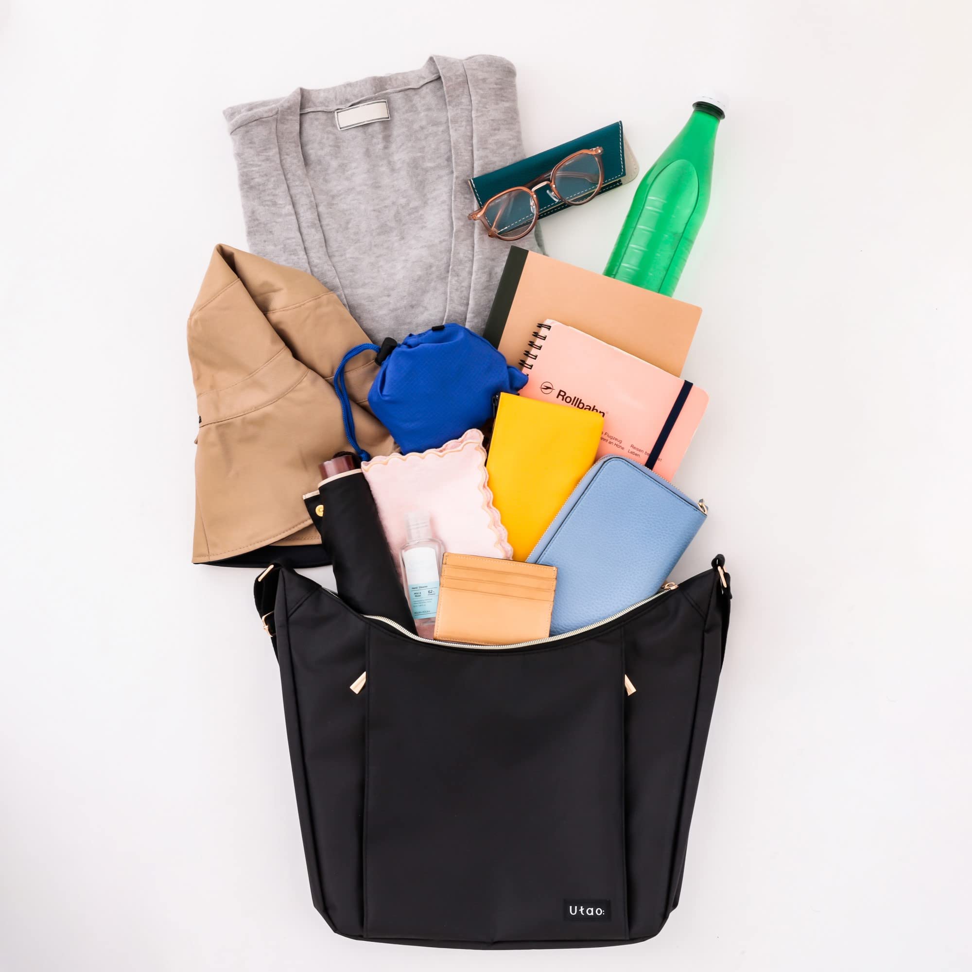 【ウタオ ムック本 付録】Utao ウタオ 撥水・軽量ショルダーバッグproduced by Satoko Iida