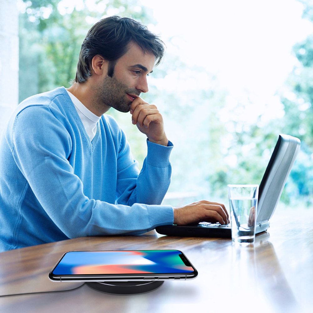 Wireless Charger, olatec 10W Fast Wireless Charger with QC3.0 Adpter for iPhone X 8/8 Plus, Samsung Galaxy S8/Note 8/5/S7, 5W for Galaxy S9/S9 Plus and All Qi Enabled Phones-Black