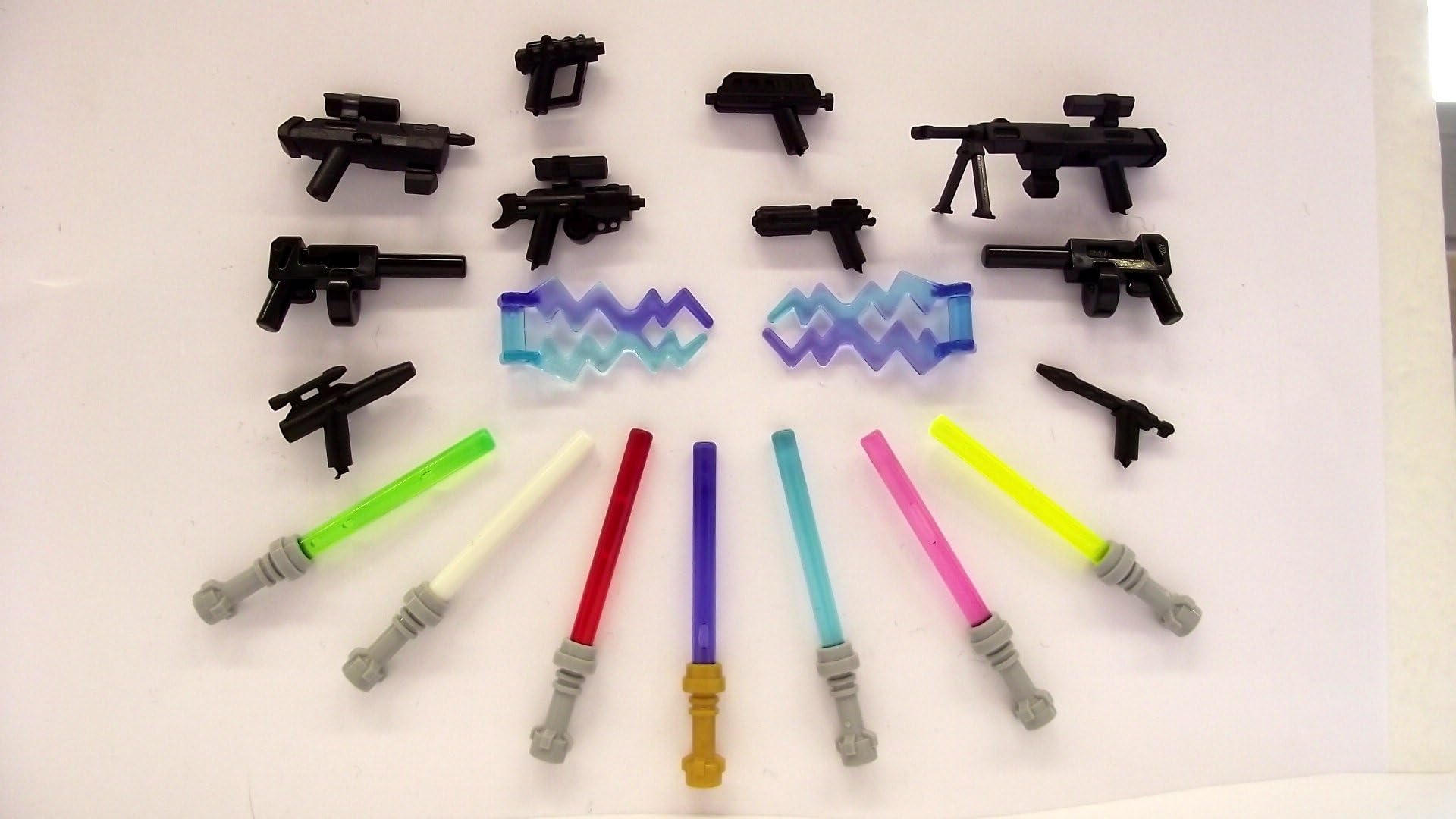 Little Arms Weapon Set: 7x Light Sabre - 2x Force Lightning and 10 Weapons