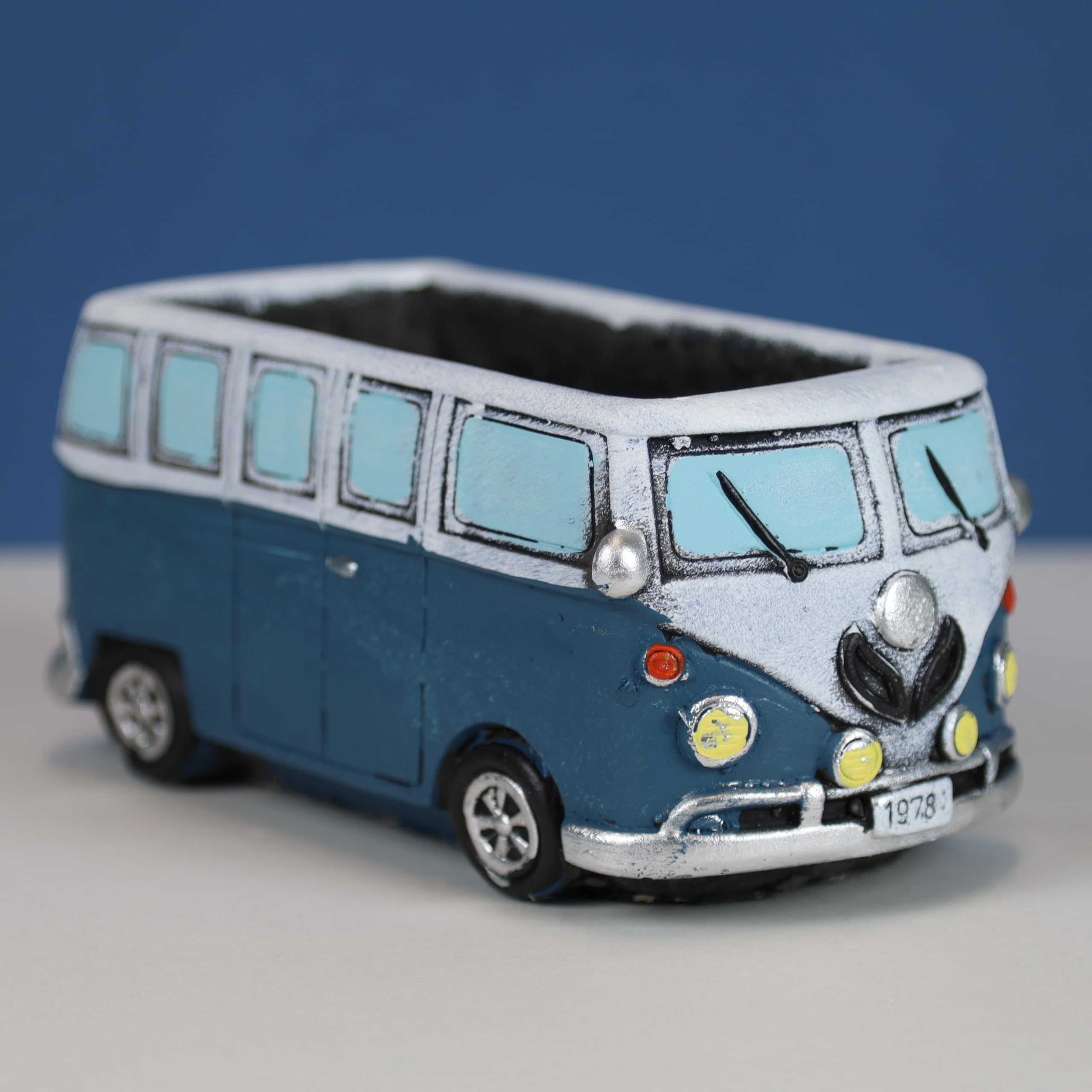 Fyne-Finds Blue Campervan Retro Planter Drain Plug Garden Plant Herb Flower 12cm, 5inch Pot Cement Trough