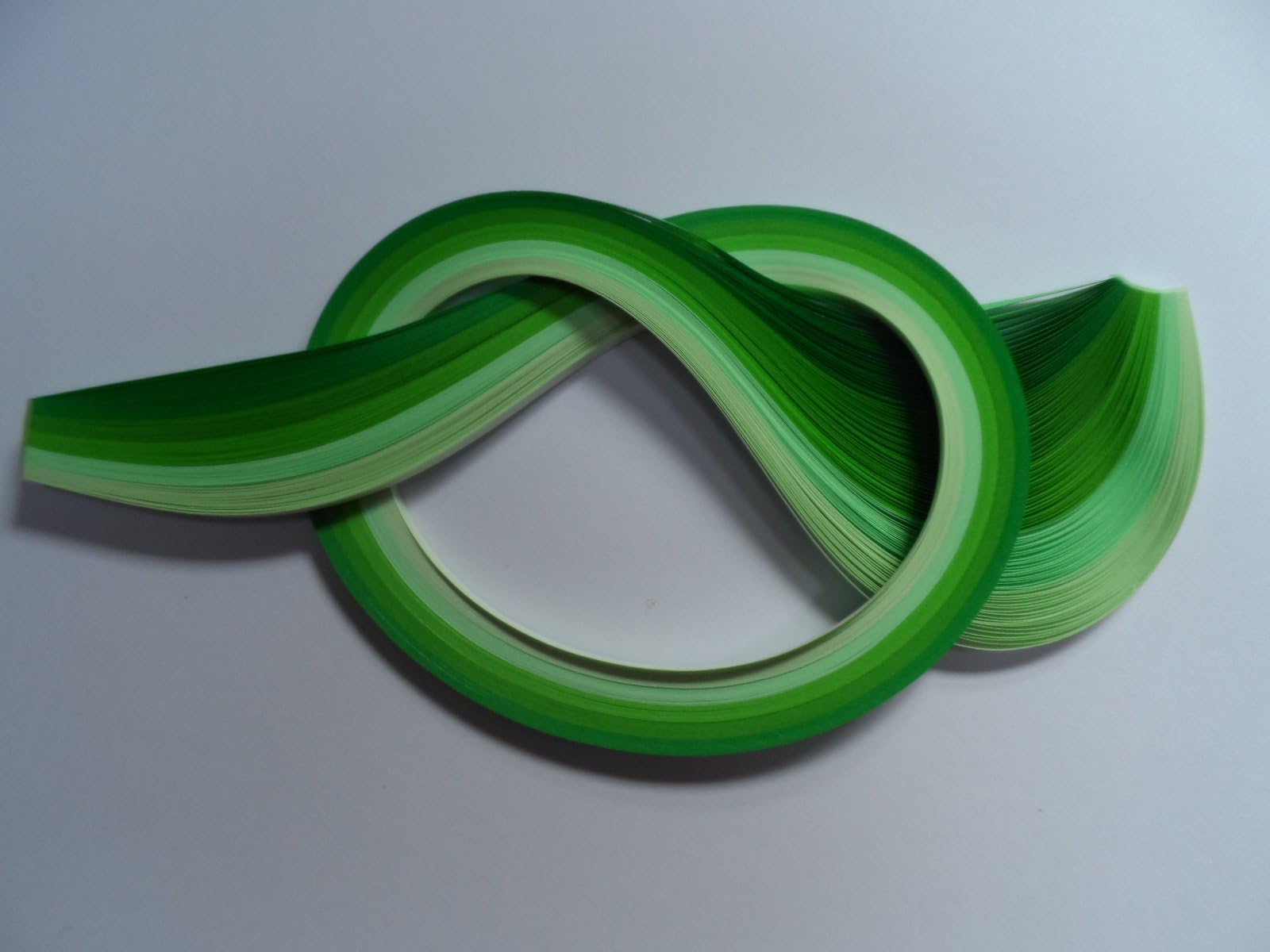 Quilling Papers 5mm, Pack of 100 - Assorted Greens