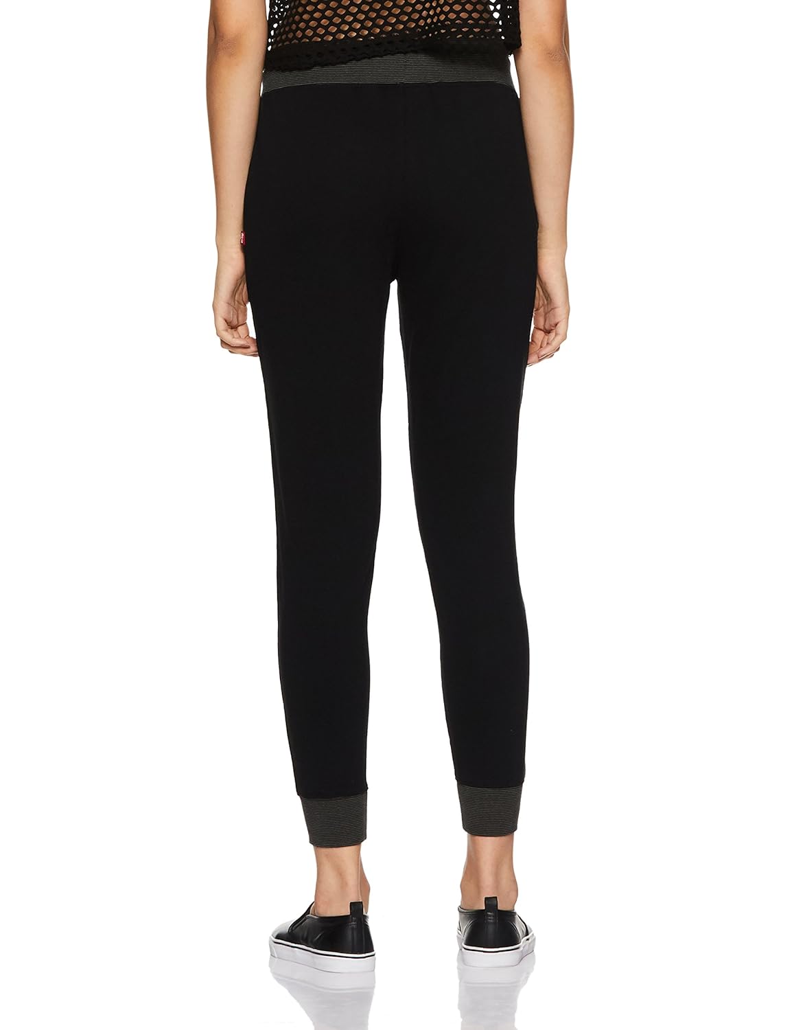 levi's women's tapered jeans