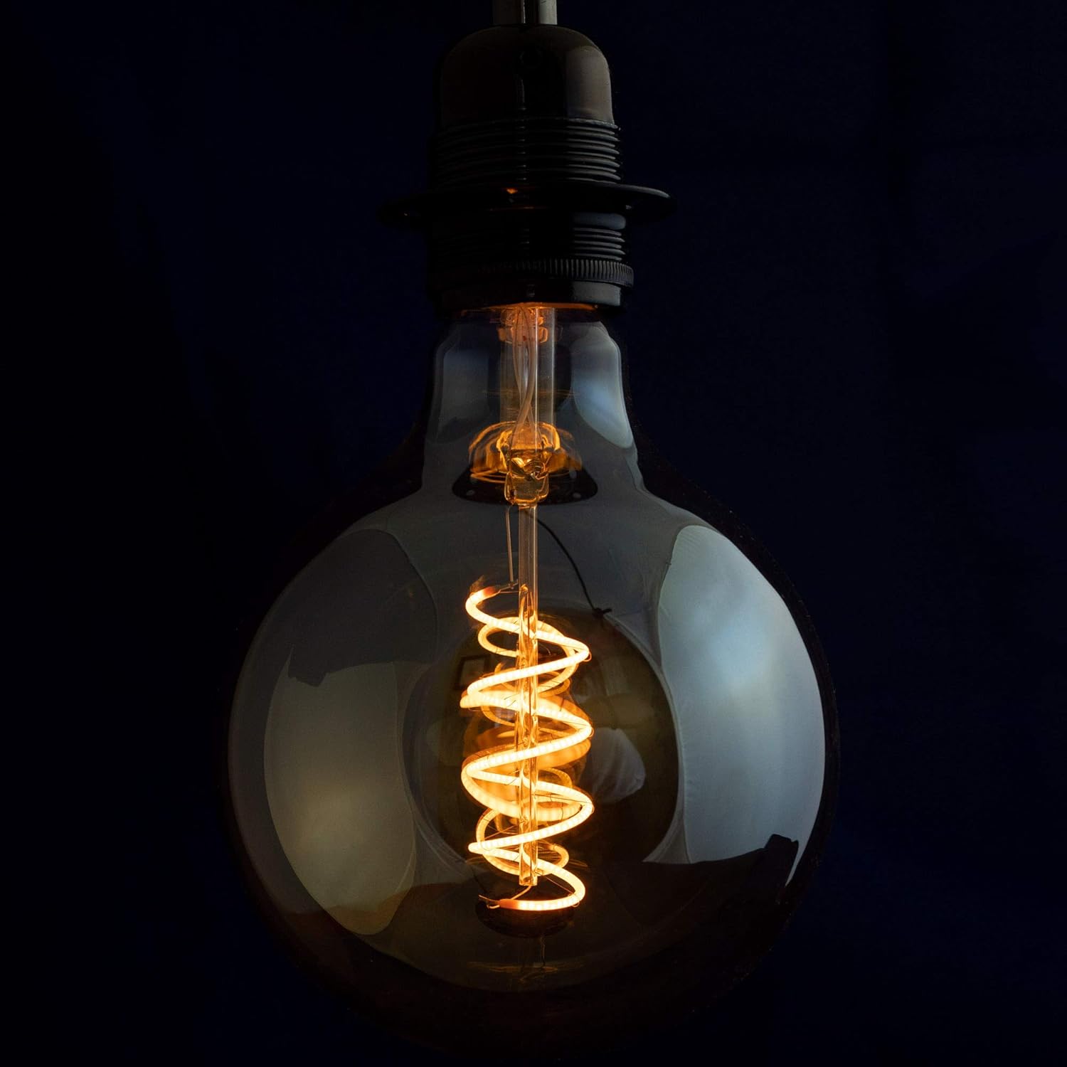 William & Watson LED Bulb E27 Dimmable Edison Screw Filament Retro Light Bulb with XL Extra Large G125 Globe 125mm Amber Glass - Image 3