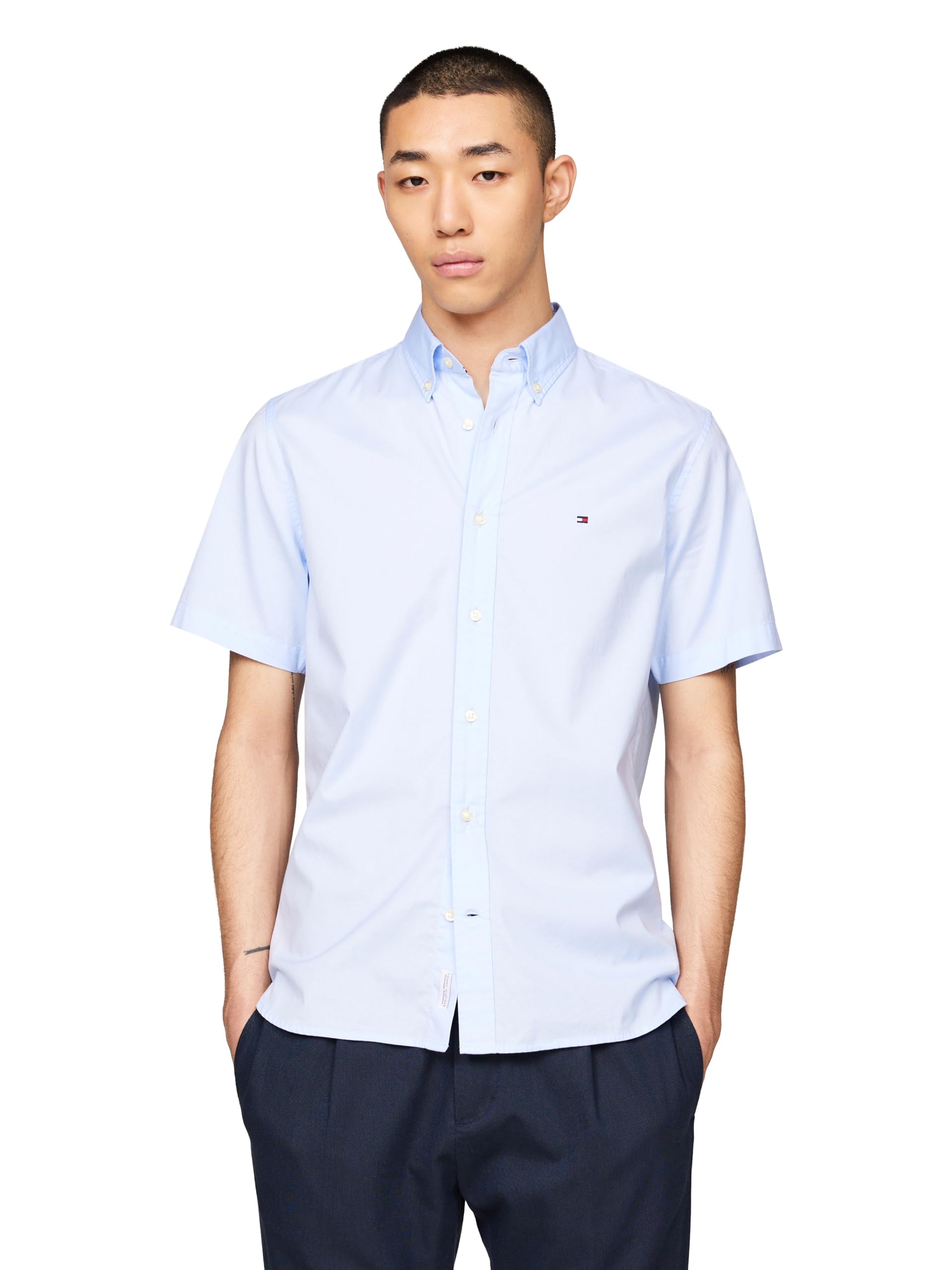 Tommy Hilfiger Men’s Short Sleeve Poplin Shirts in Regular Fit, Men’s Button Down Shirts Sweet Blue Large