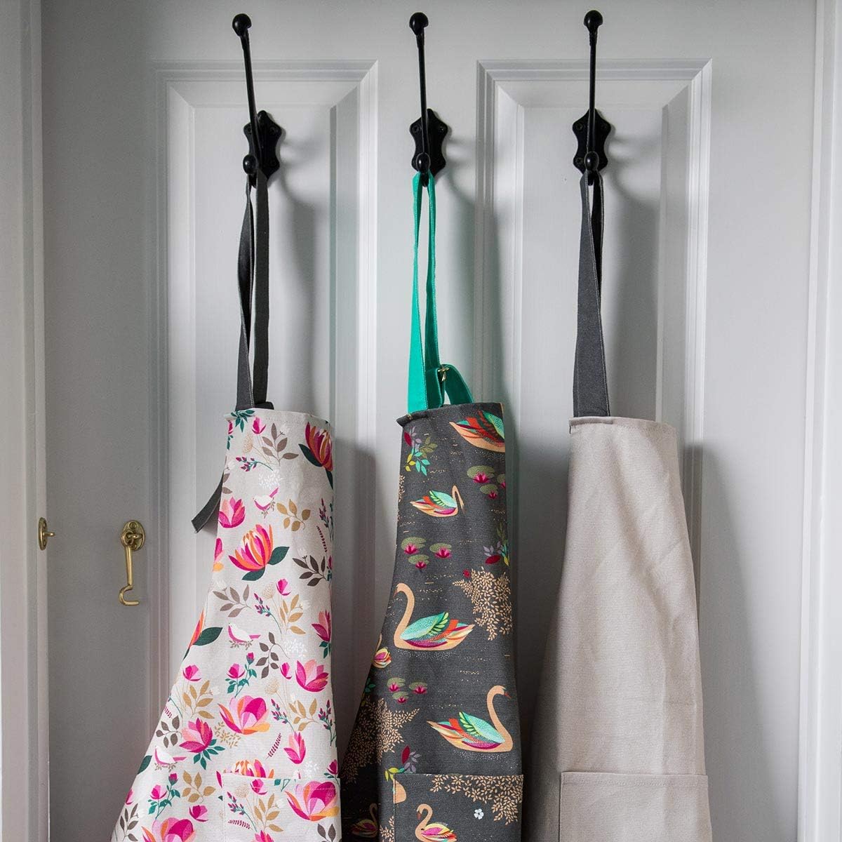 Sara Miller 295280Z Toucans Repeat Adult Apron in Presentation Box, Multicoloured - Image 5