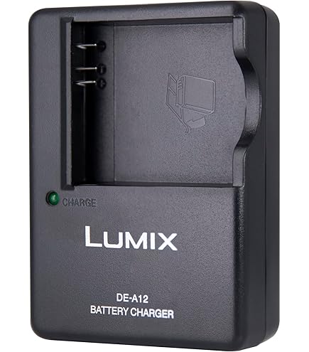 Amazon.com : Leica D-Lux 5 Digital Camera Battery Charger (110