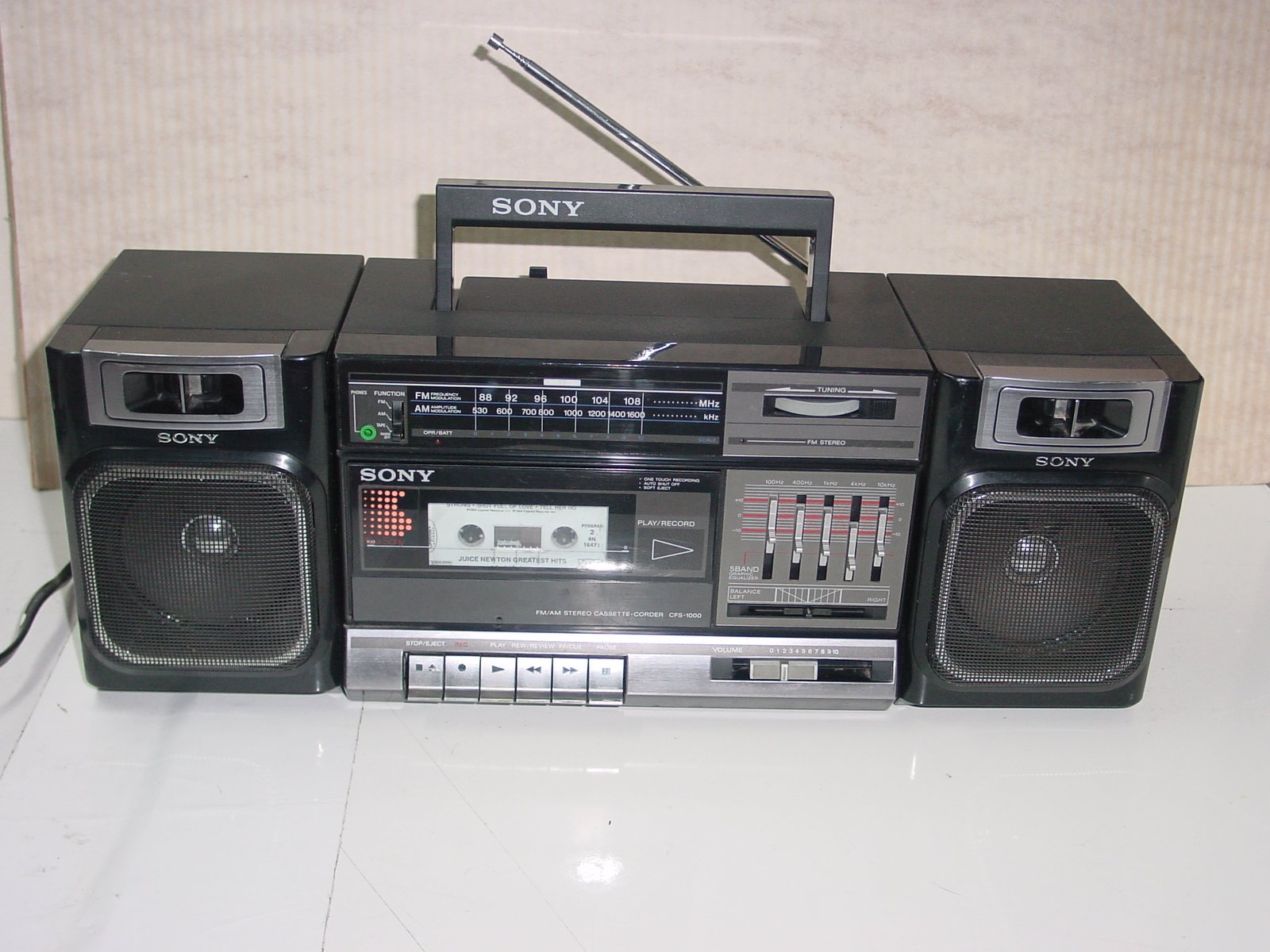 Sony CFS-W338 Stereo Boombox with Dual Cassette Decks and 2-Speed