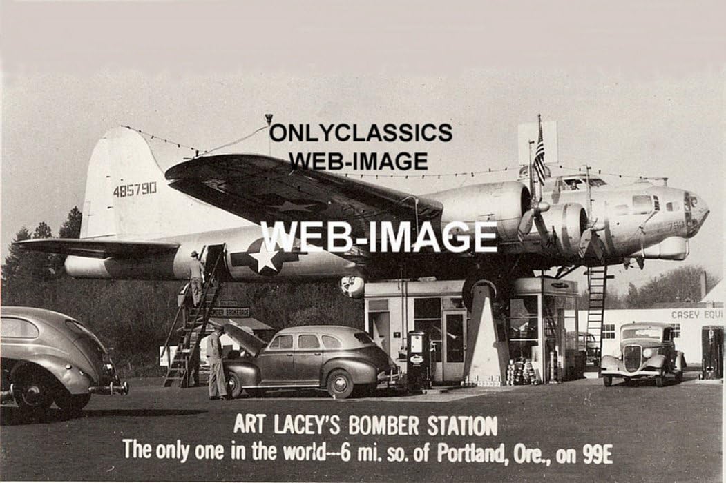 amazon com onlyclassics 1947 wwii bomber airplane gas station photo portland oregon roadside attraction photographs onlyclassics 1947 wwii bomber airplane gas station photo portland oregon roadside attraction