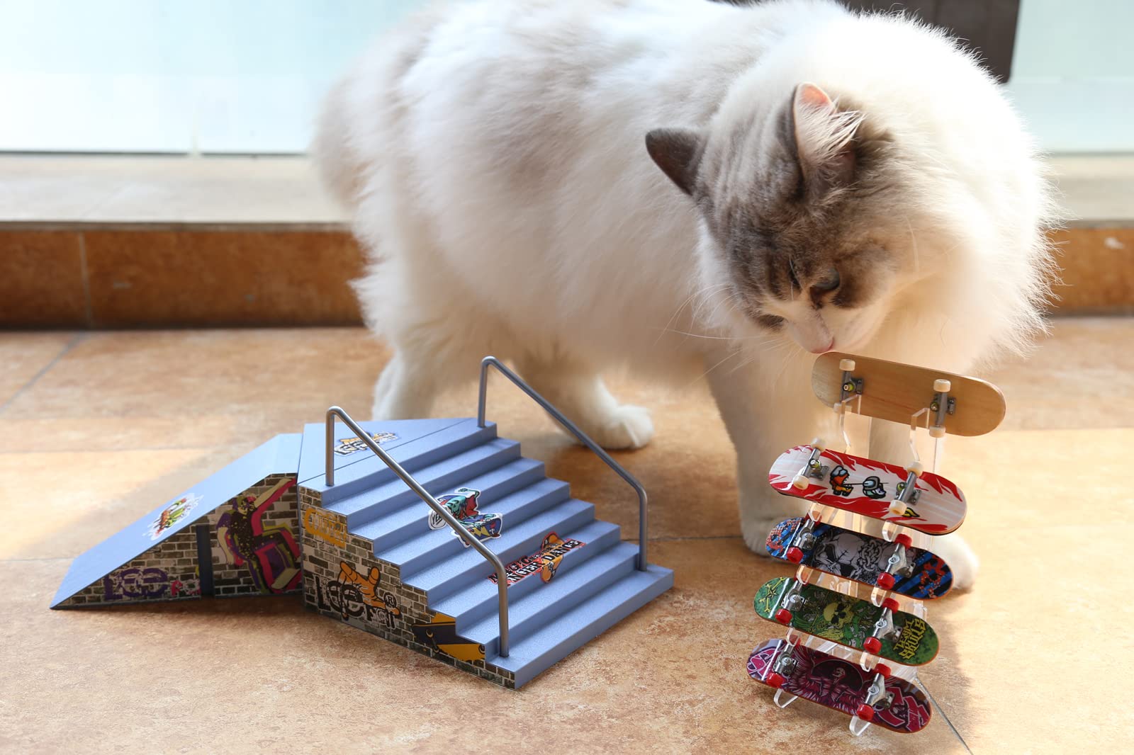 Finger Skateboard Display Rack, Pro Finger Board Racks Floor Stand, Five-Layer Angle Skateboard Holder, Mini Skateboard Storage Racks, Skateboard Decorative Stand, Robust and Easy to Install