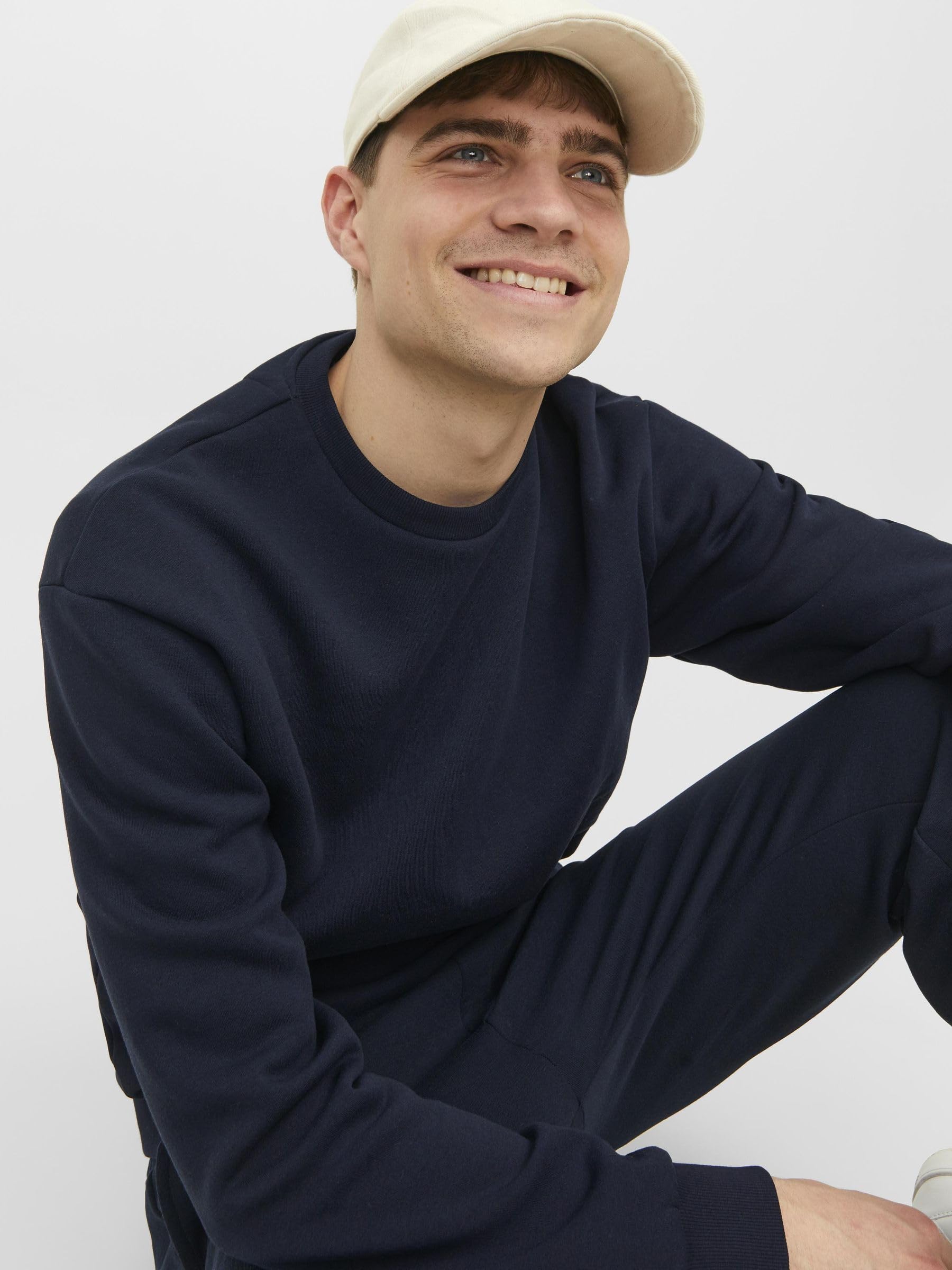 JACK & JONES Male Sweatshirt mit Rundhals Einfarbig Sweatshirt mit Rundhals 8