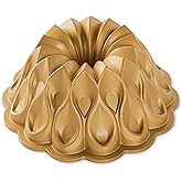 Nordic Ware Crown Bundt Pan