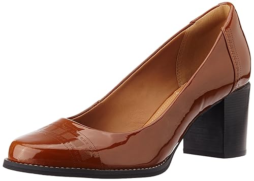 clarks cognac pumps