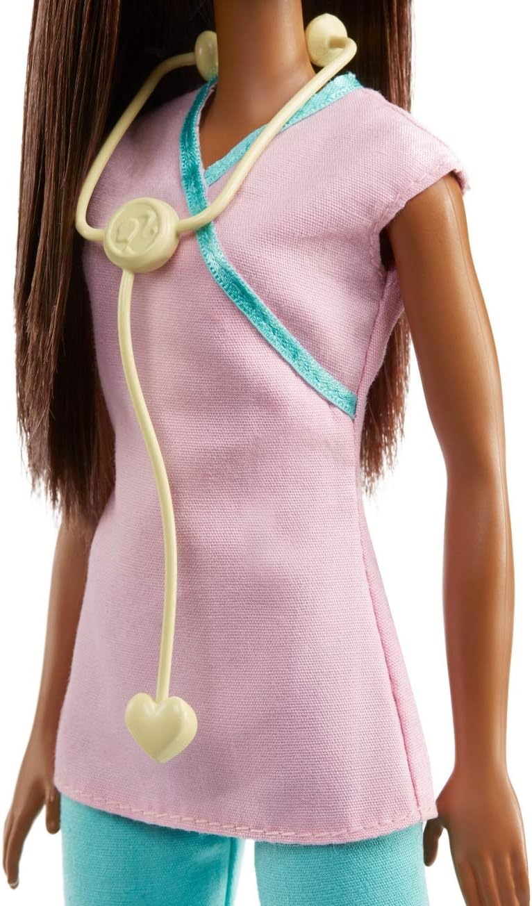 barbie enfermera amazon