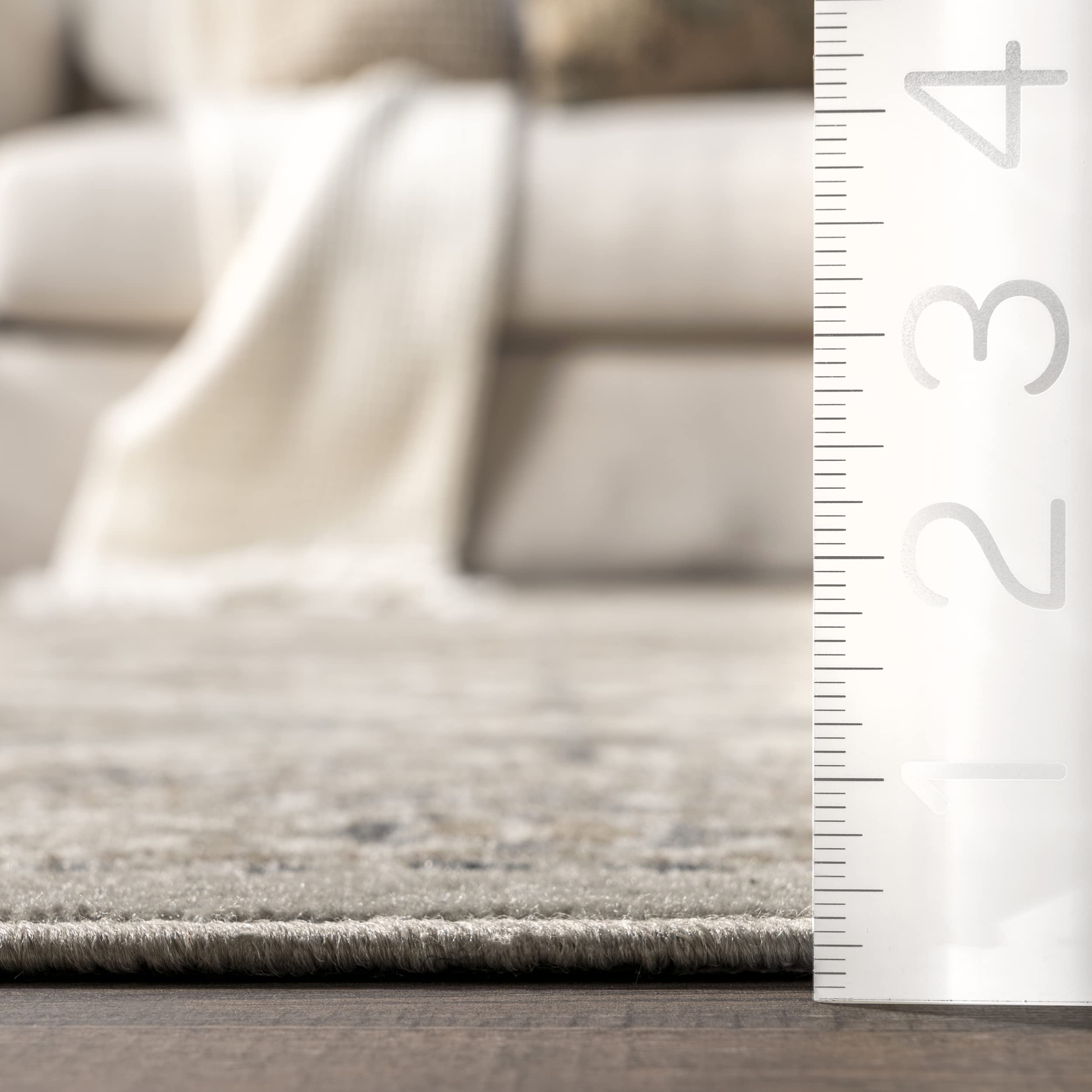 nuLOOM Becca Traditional Tiled Area Rug 10x14 Area Rug Transitional