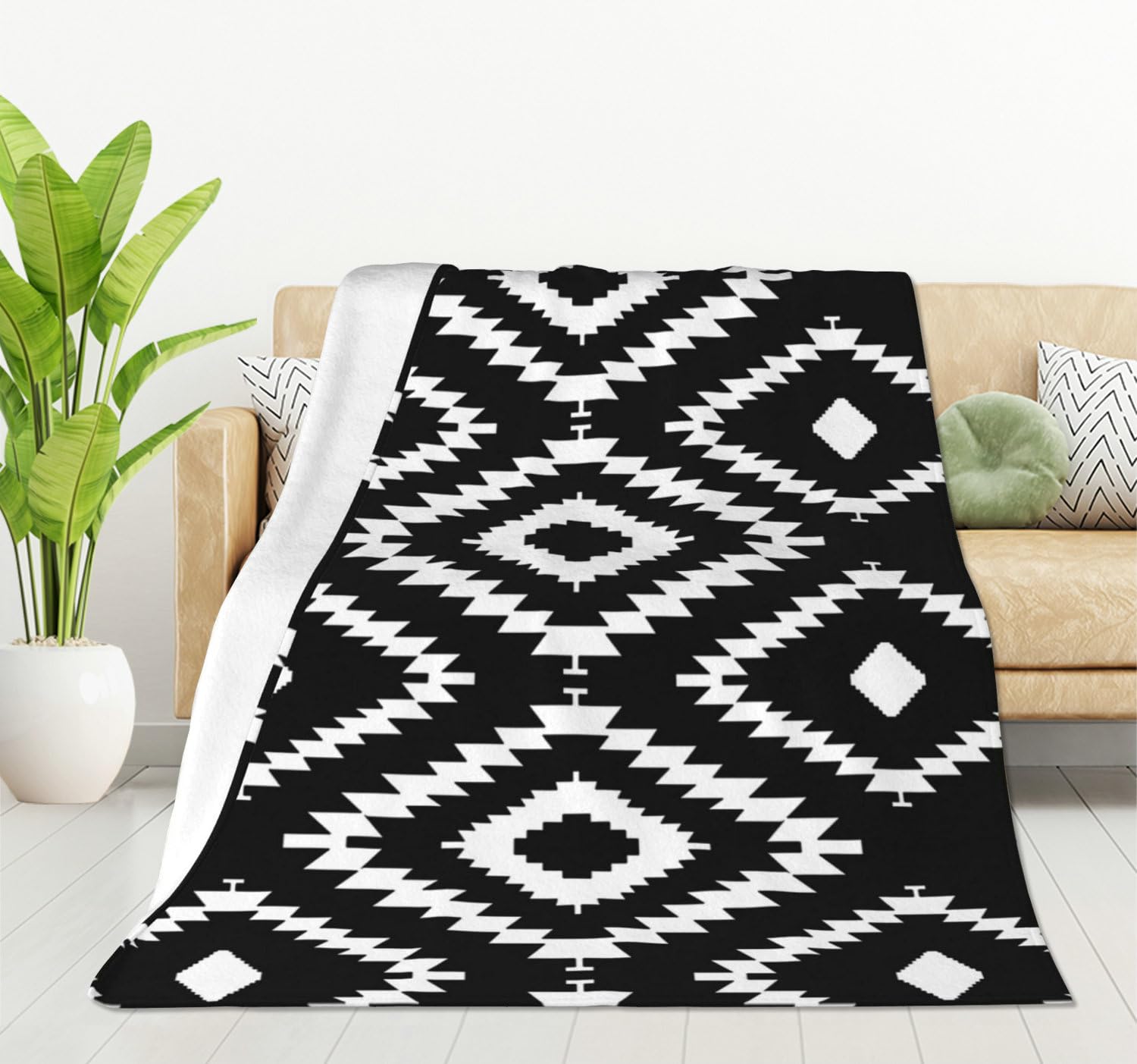 HGOD DESIGNS Black White Repeating Geometric Tiles with Dotted Rhombus Flannel Fleece Bed Blanket Throw Blanket Lightweight Cozy Plush Blanket for Bedroom Living Rooms Sofa Couch 130x150cm
