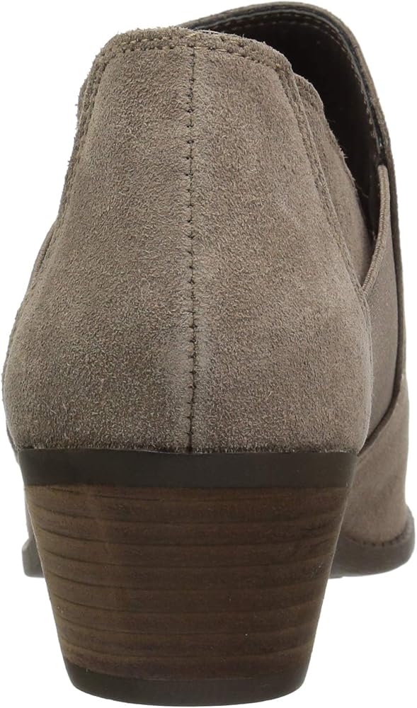 me too zoey bootie cognac