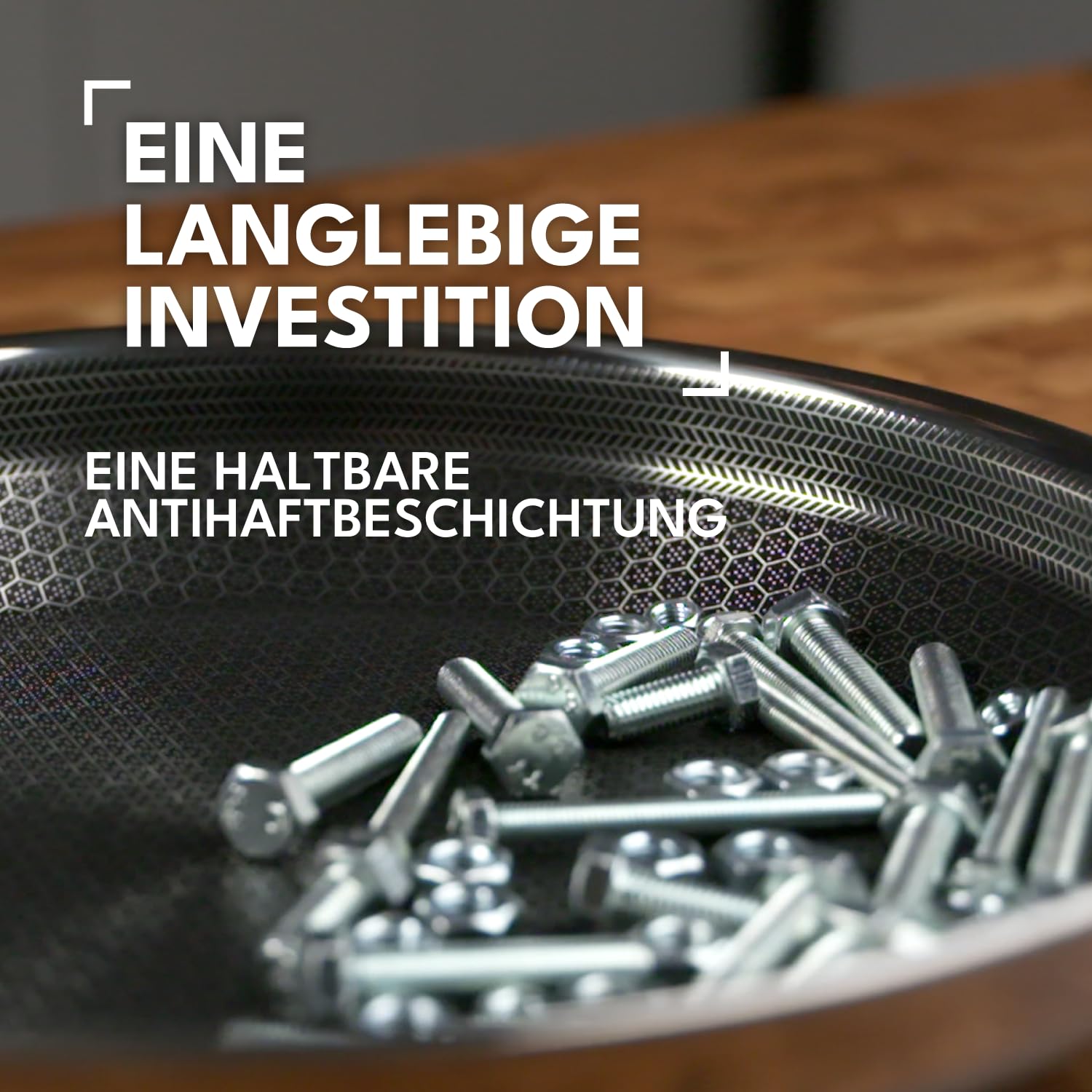 Onyx Cookware Bratpfanne 28 cm | Beschichtete Pfanne Induktion | Für alle Herdarten | Kratzfeste Antihaft-Oberfläche | 3-Schicht Edelstahl/Aluminium | Ofenfest bis 260°C | PFAS-frei 2