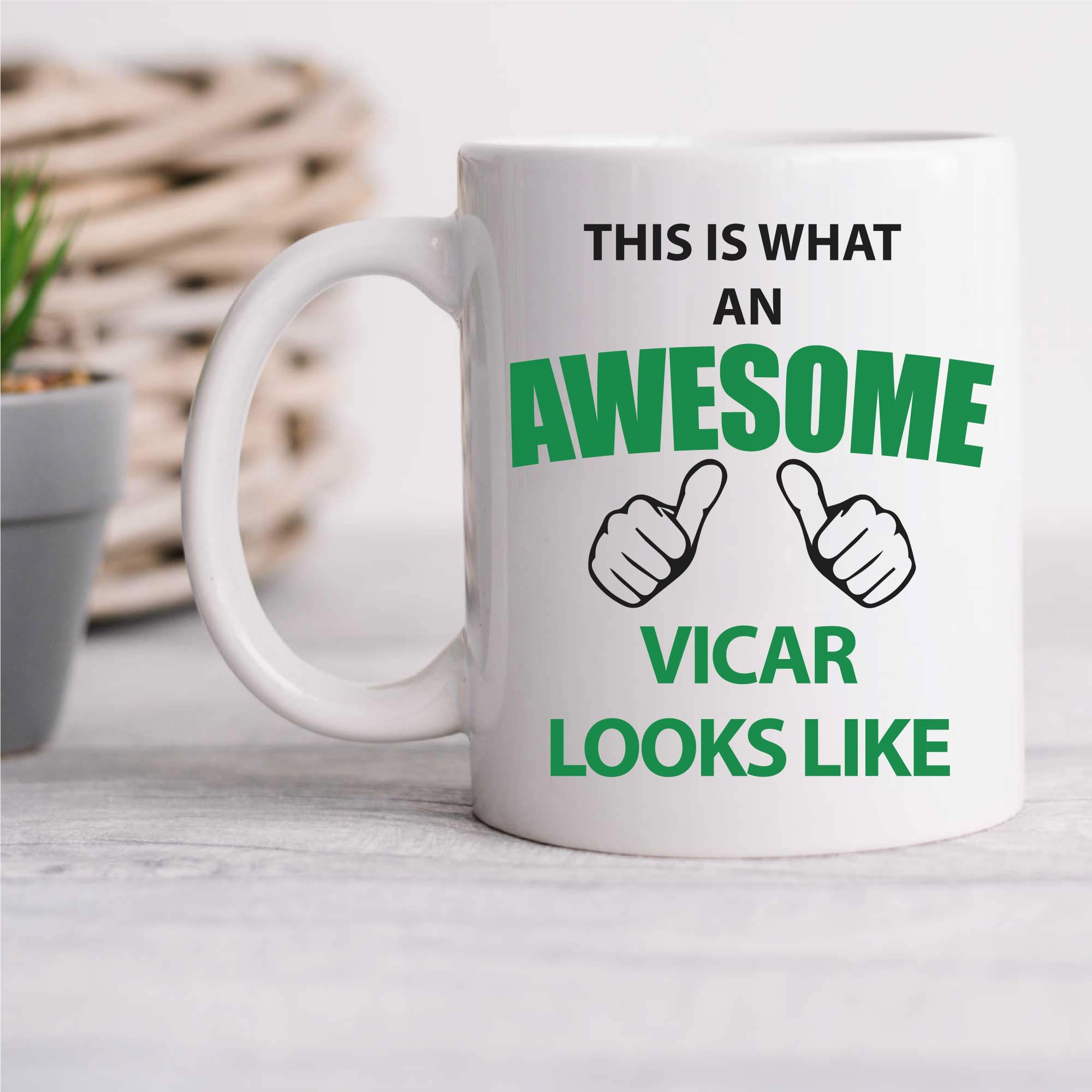 60 Second Makeover Limited This is What an Awesome Vicar Looks Like Mug Present Gift Cup Birthday Christmas