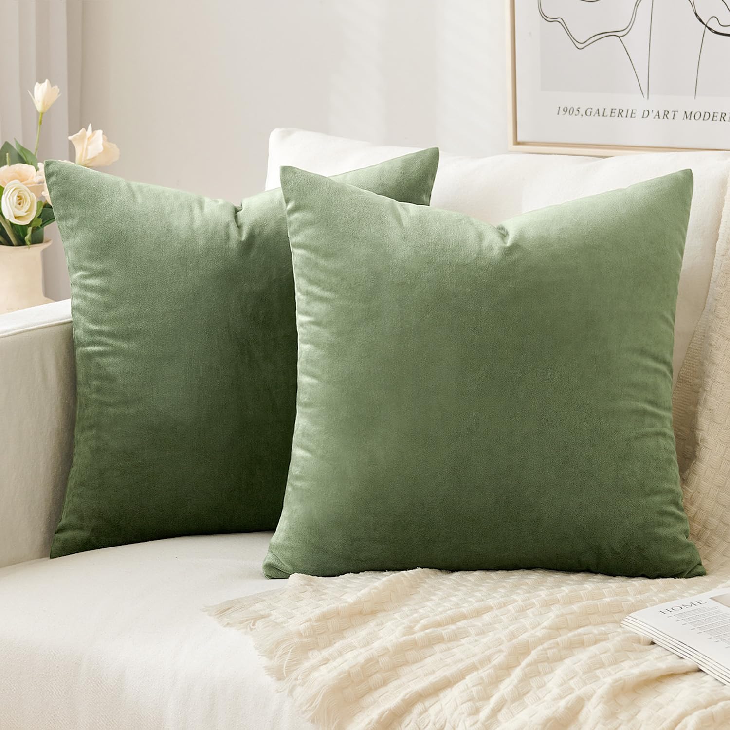 Slozzi Set of 2 Velvet Cushion Covers, Household Decorative Cushion Cover, Soft Sofa Cushion for Sofa, Bedroom, Living Room, 40 x 40 cm, Green