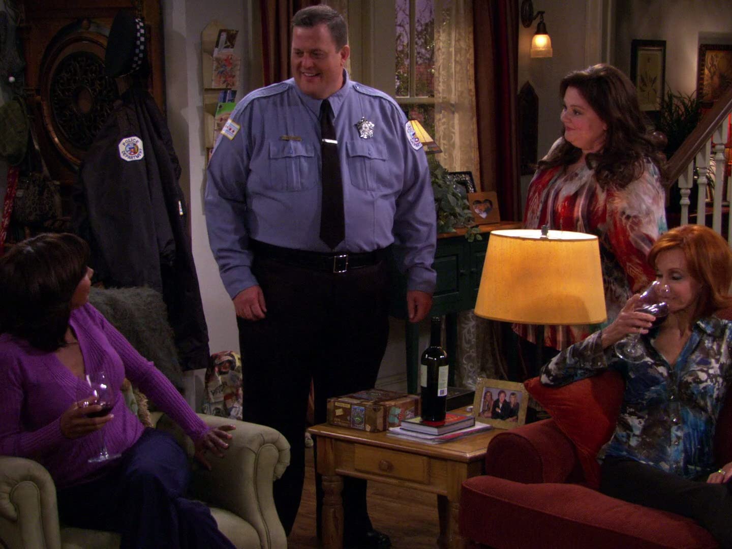 Watch Mike and Molly: The Complete Third Season | Prime Video