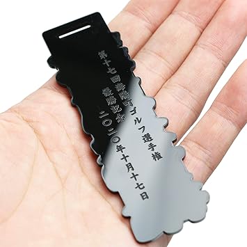 Amazon 裏面彫刻オプション 浮き彫り ゴルフネームプレート用 単品注文不可 必ず他のネームプレートと一緒にご注文ください Altasystem ゴルフ用gps アクセサリー