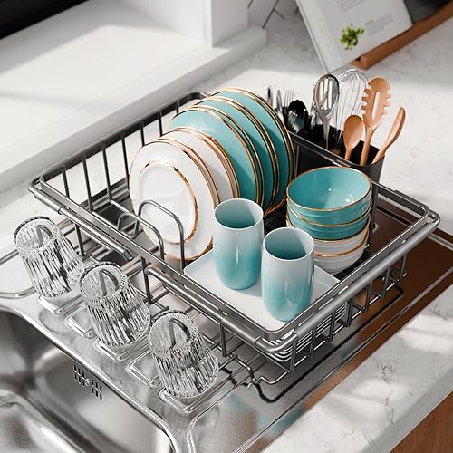 Sakugi Dish Drainer Rack – Space-Saving Extendable Stainless Steel Dish Drying Rack for Kitchen, Fits Draining Board or Sink, with Cutlery and Cup Holders, 39 x 25 x 8 cm, Silver