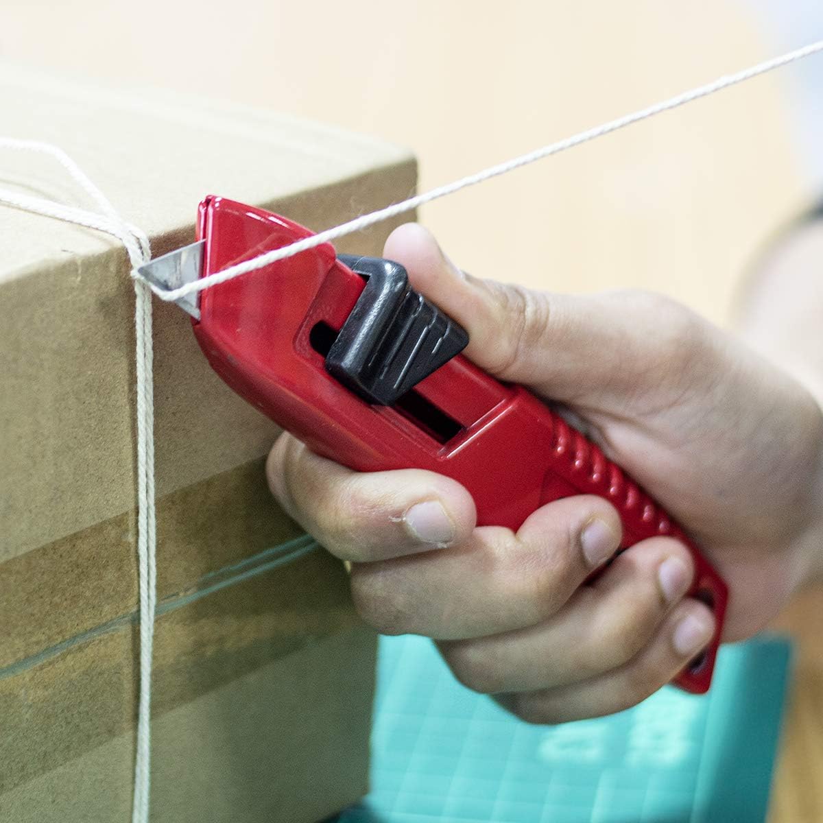 Amtech S0488 Utility Safety Knife Retractable Blade, Red BigaMart