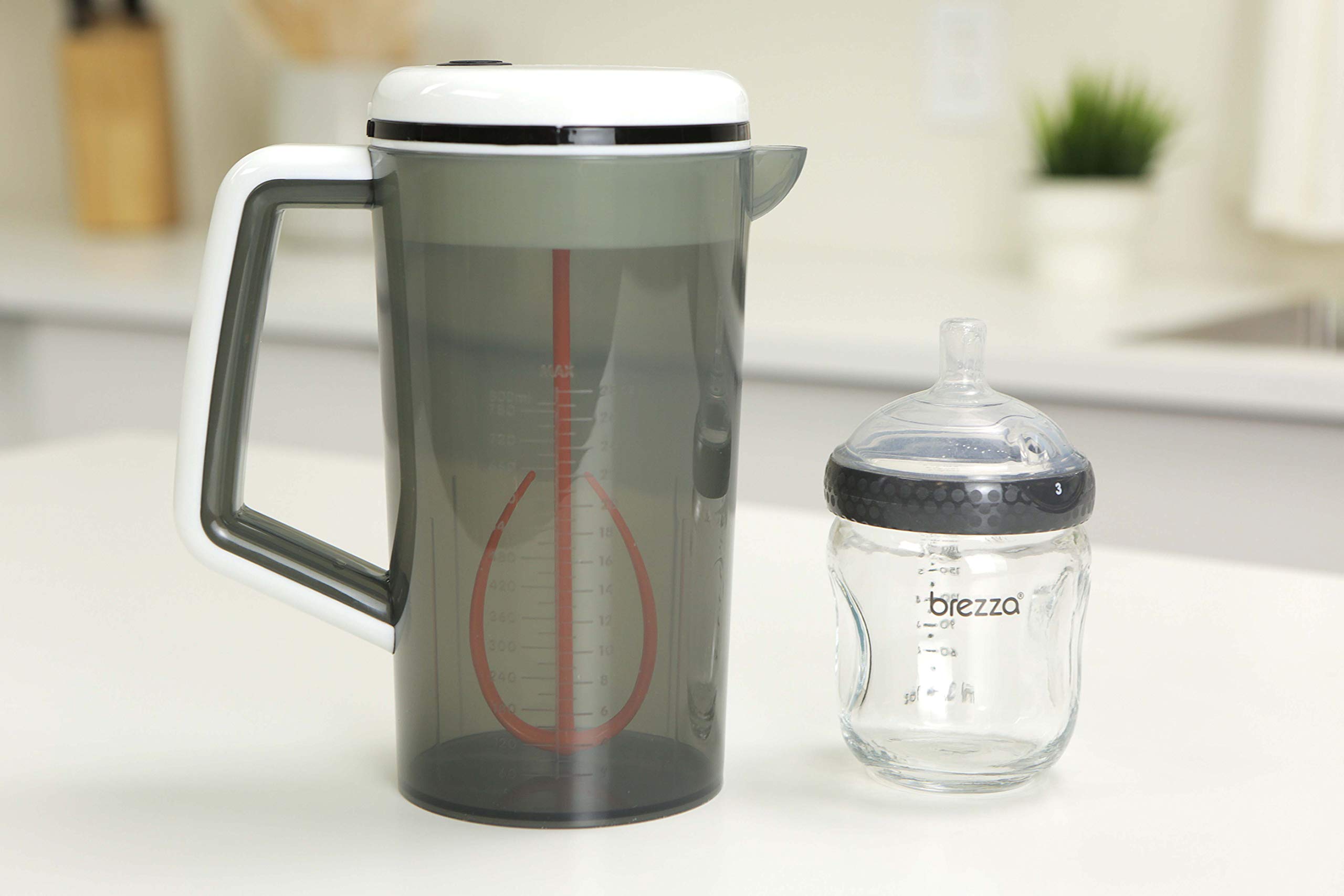 Baby Brezza Electric One Step Formula Mixer Pitcher Motorized Mixing