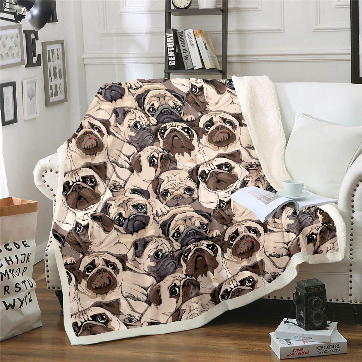 Tbrand Kids Cute Dog Fleece Blanket Cartoon Pug Dog Sherpa Throw Blanket for Sofa Couch Brown Animal Theme Plush Blanket Pet Puppy Pattern Fuzzy Blanket Room Decor Flannel Blanket Single 50"x60"