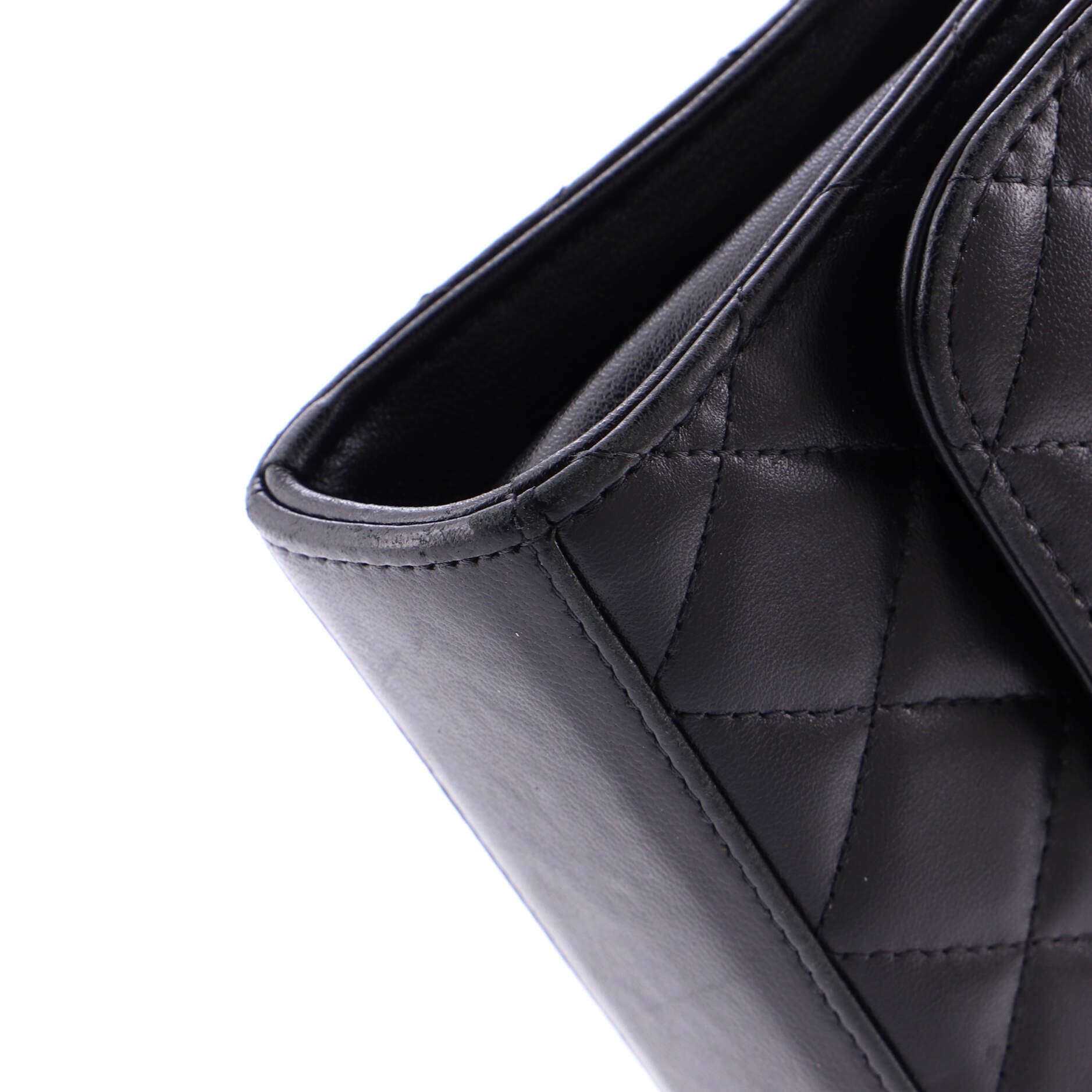 CHANEL Pre-Loved Trendy CC Clutch with Chain Quilted Lambskin Small, Black