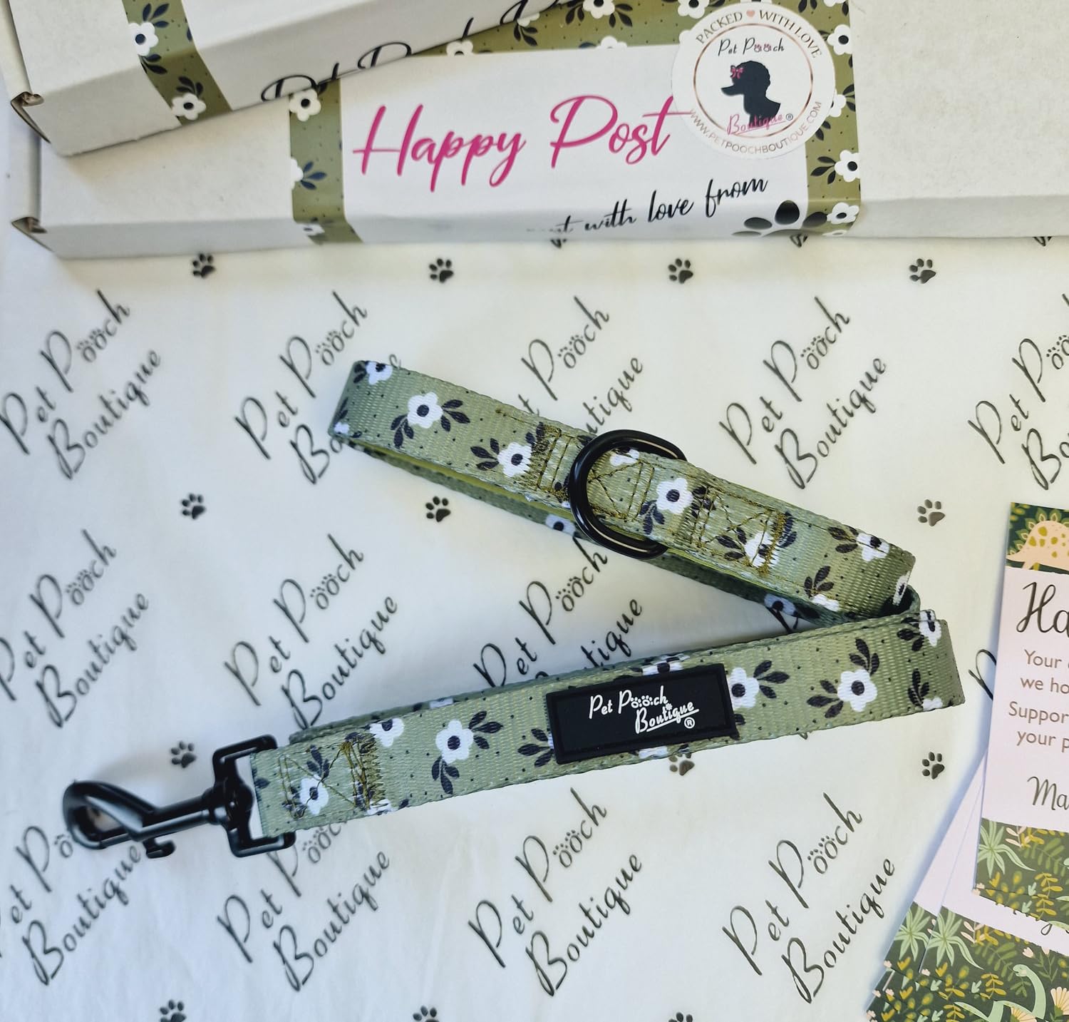 GREEN MEADOW DAISY DOG LEAD - REVERSIBLE