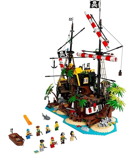Amazon.com: Lego® Ideas Pirates of Barracuda Bay 21322 Pirate