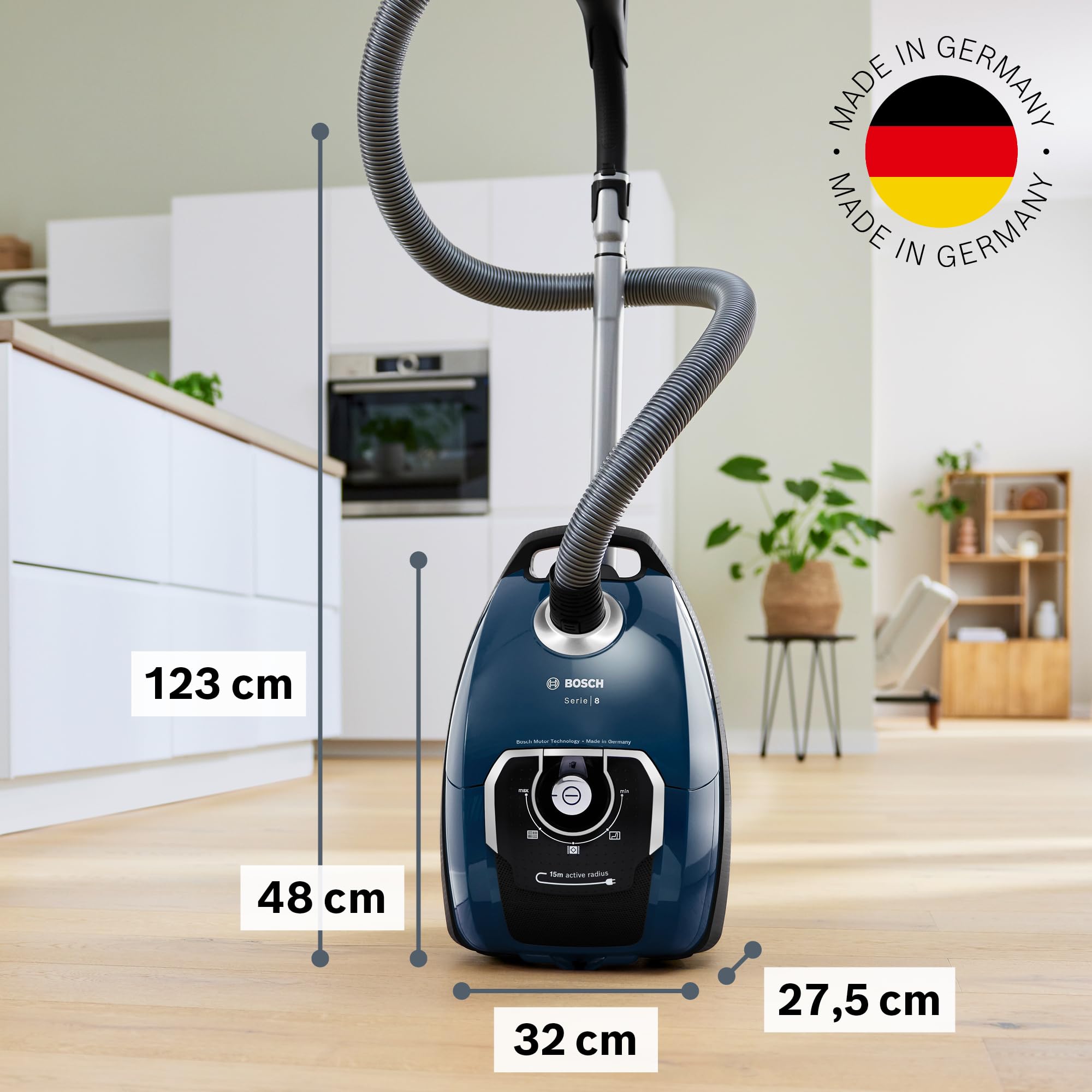 Bosch Staubsauger mit Beutel Serie 8 BGL8XPER, ideal für Allergiker, Hygiene-Filter, 10 Jahre Motorgarantie, XXL-Polsterdüse, XXL-Fugendüse, langes Kabel, Made in Germany, leise, 700 W, blau 3