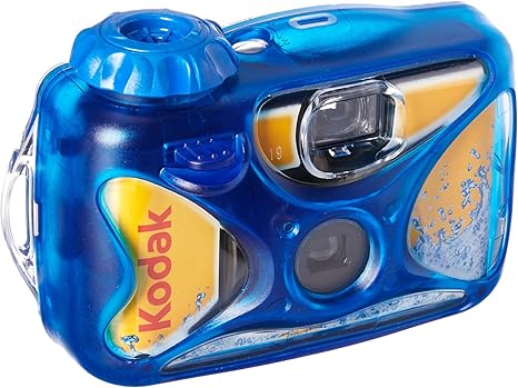 Amazon Co Jp Kodak レンズ付きフィルム スポーツ15m防水 27枚 家電 カメラ