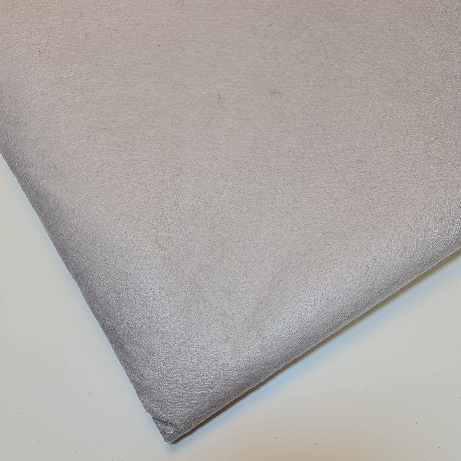 58" / 150 cm Wide Multi Purpose Acrylic Felt Baize Fabric Material Suitable for Poker Bridge Card Craft Table (Available in 11 Colours) (Silver Grey)