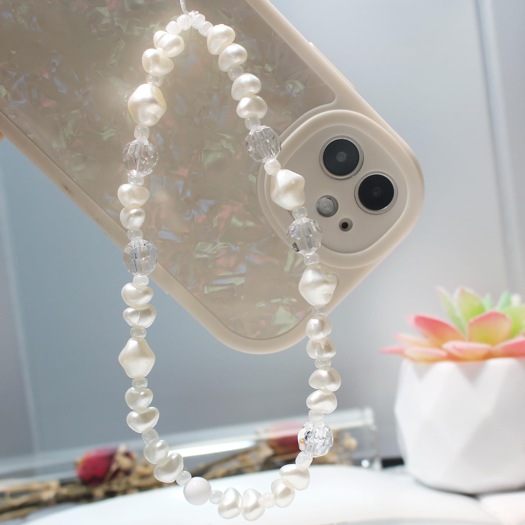 Beaded Camera Wrist Strap, Cute Phone Charms Strap, Pearl Bracelet Wrist Strap, Phone Keychain Decoration for Wallet