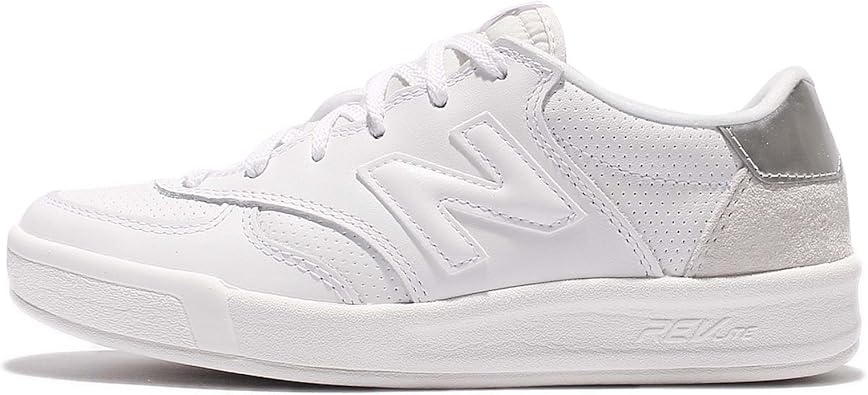 Amazon ニューバランス Wrt300wm D ワイド 幅広 ホワイト 白レーザー レディース カジュアル シューズ New Balance Wrt300wmd 並行輸入品 23 5 Cm Us Size 6 5 シューズ バッグ