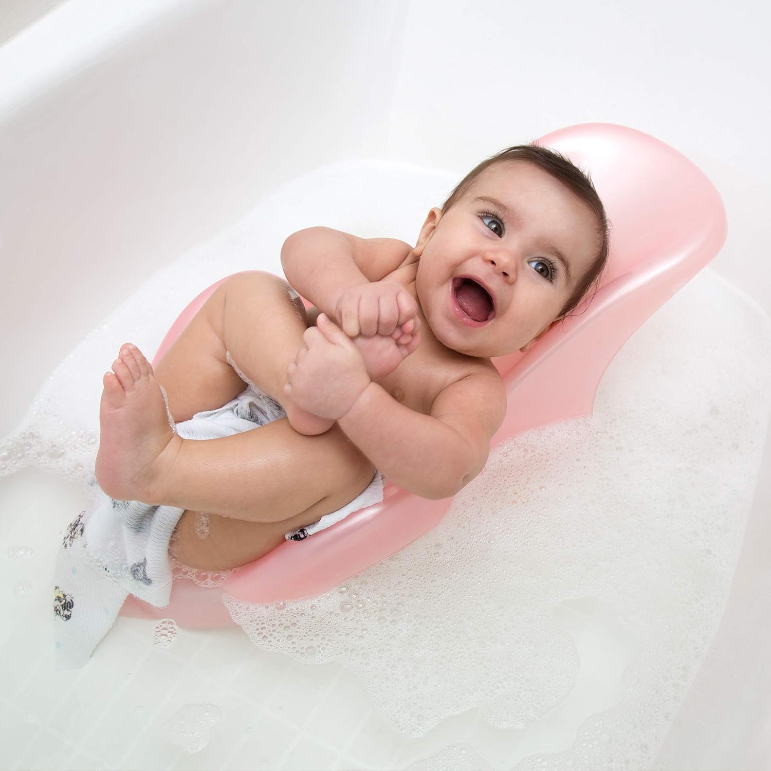nuby baby bath with built in seat