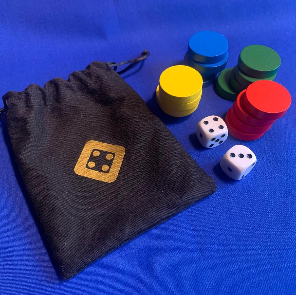 16 Coloured Wood Board Game Pieces & Dice - Perfect for Uckers and similar games! Counter dimensions: 31mm diameter x 8mm height