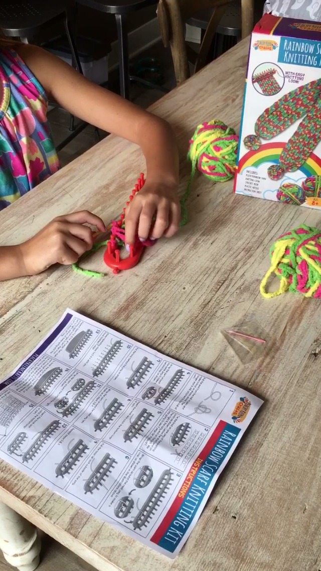 3 Peachy+Keen+Crafts+Knit+Scarf