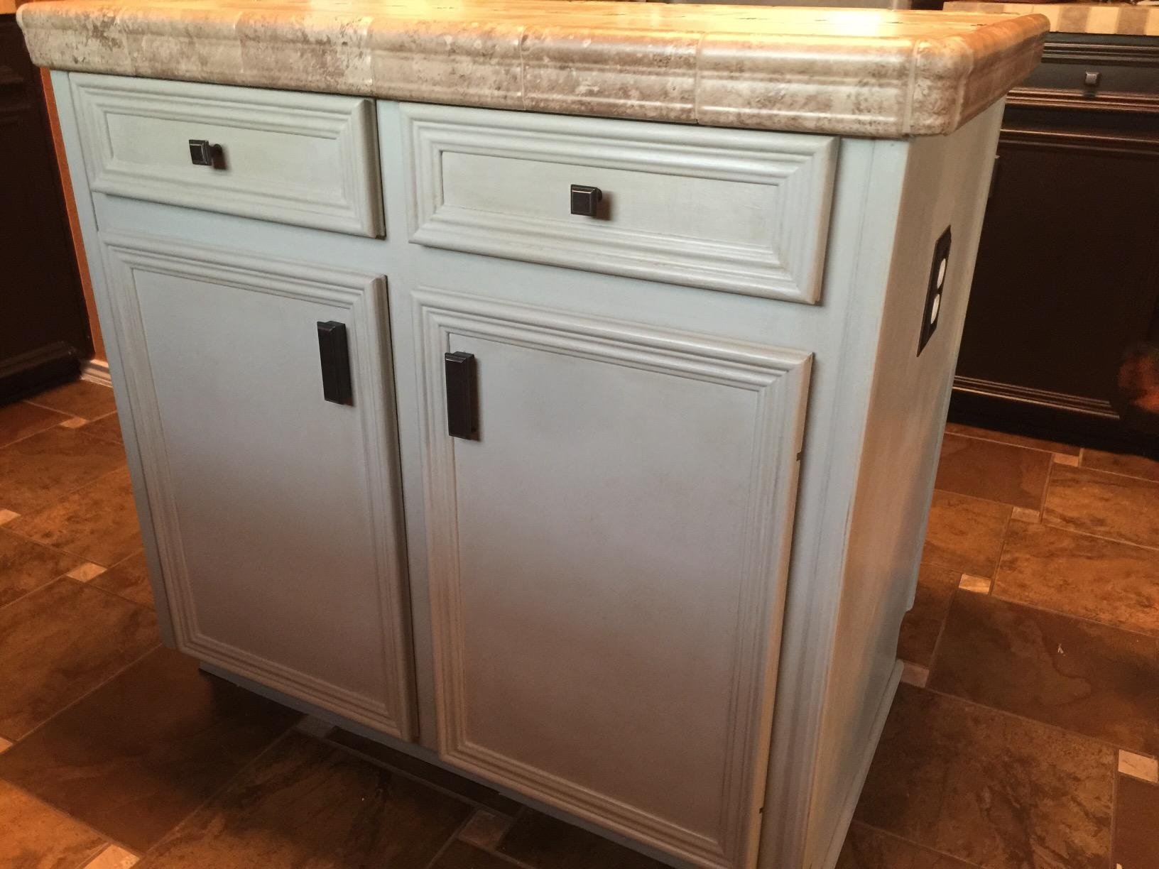 Retique It by Renaissance chalk finish furniture paint, 32 oz (Quart