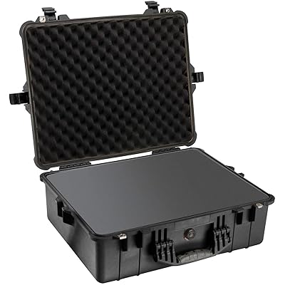 Pelican 1600 Case With Foam (Black)