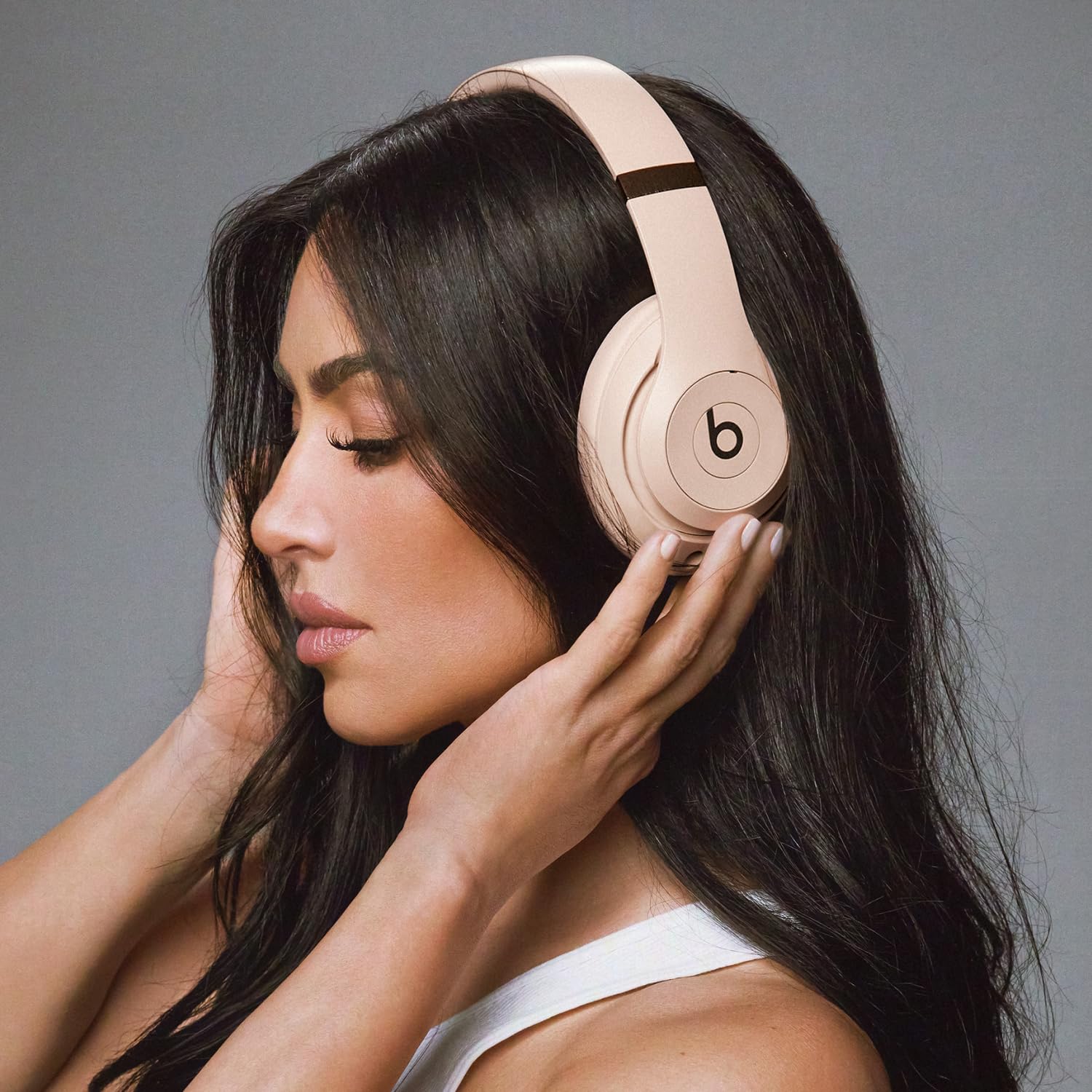 Mua Beats Studio Pro x Kim Kardashian - Wireless Bluetooth Noise