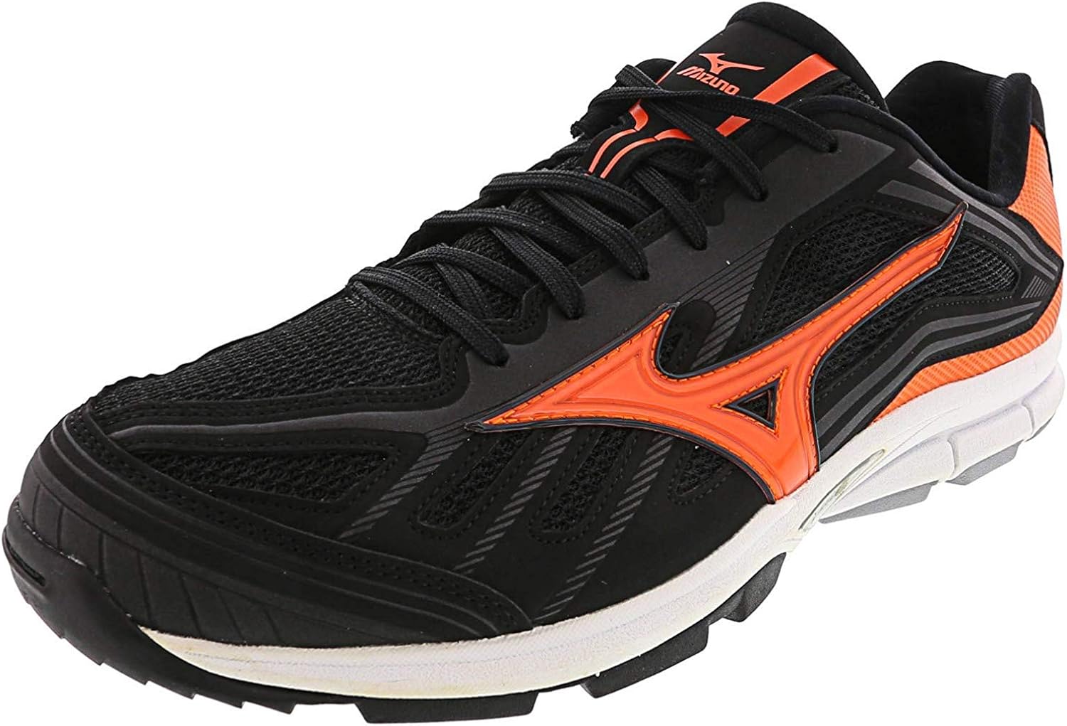 mizuno players trainer