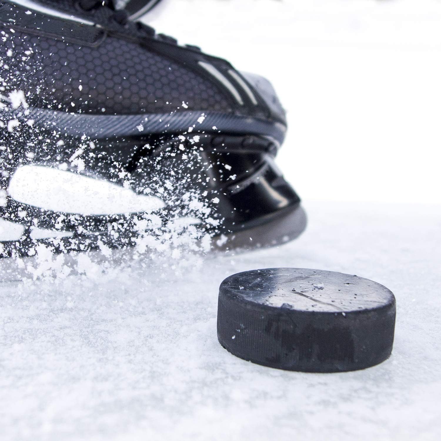 Thorza Ice Hockey Pucks Bulk 30 Pc. Set – Official Regulation Hockey Training Puck Case : Sports & Outdoors