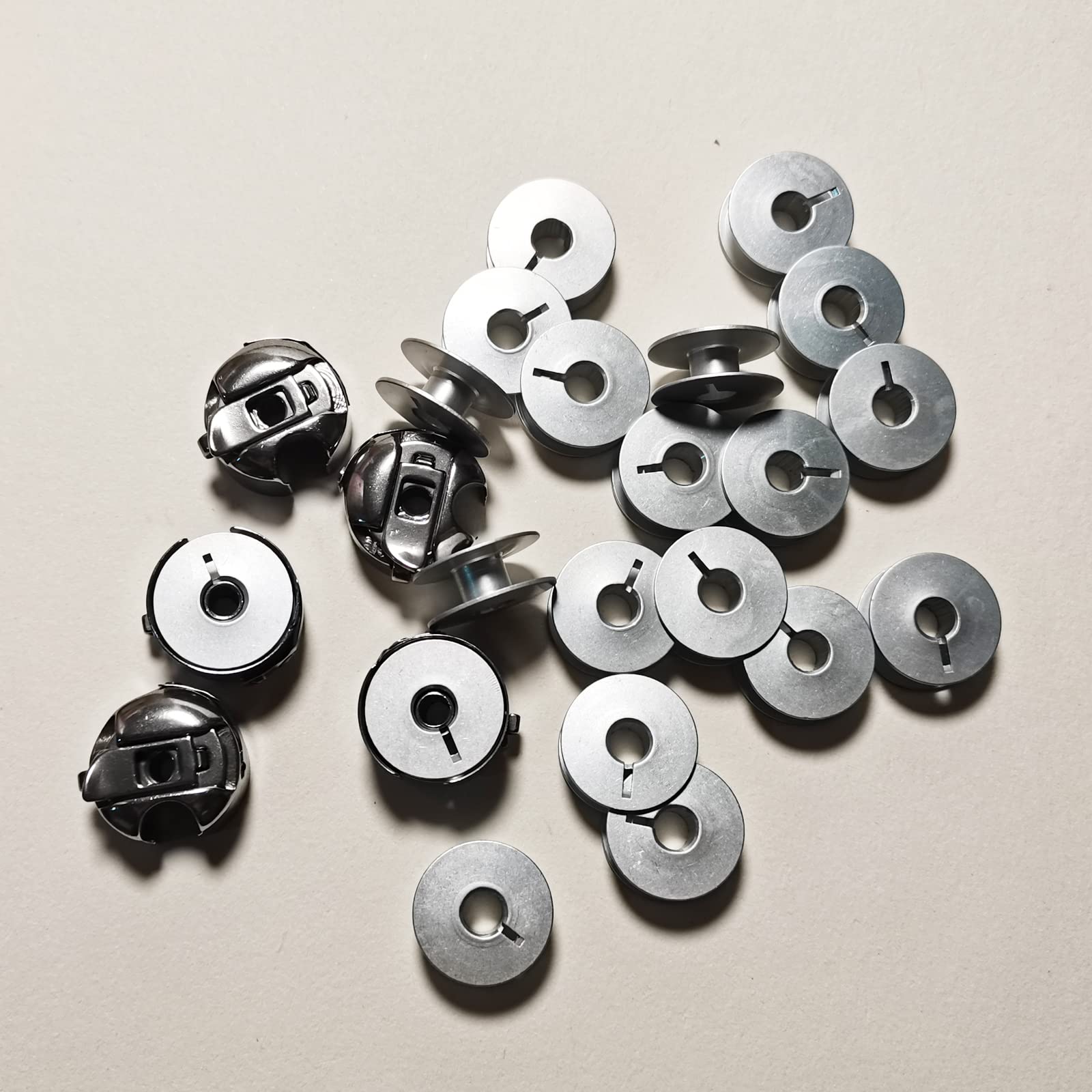 Photo 1 of 5PCS L Style Bobbin Cases and 20PCS L Style Aluminum Bobbins Replacement for Juki Consew Singer Brother Single Needle Lockstitch Sewing Machine