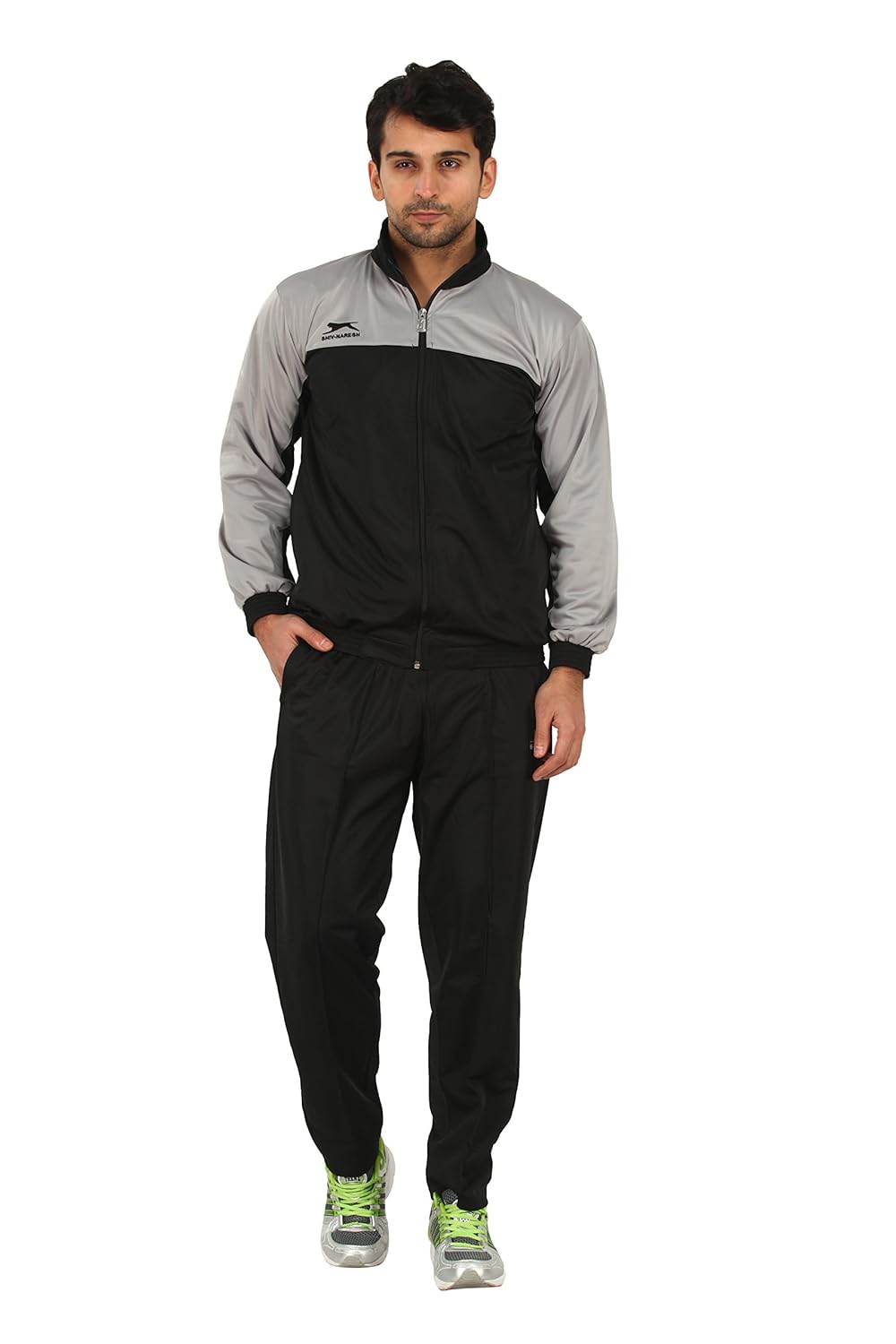 shiv naresh cricket dress