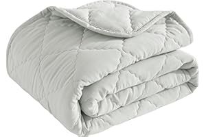 BEDSUM 100% Brushed Microfiber Down Alternative Toddler Comforter, Ultra Soft Lightweight and Warm Breathable Crib Quilted Bl