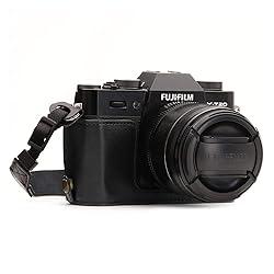 MegaGear MG957 Ever Ready Leather Camera Half Case